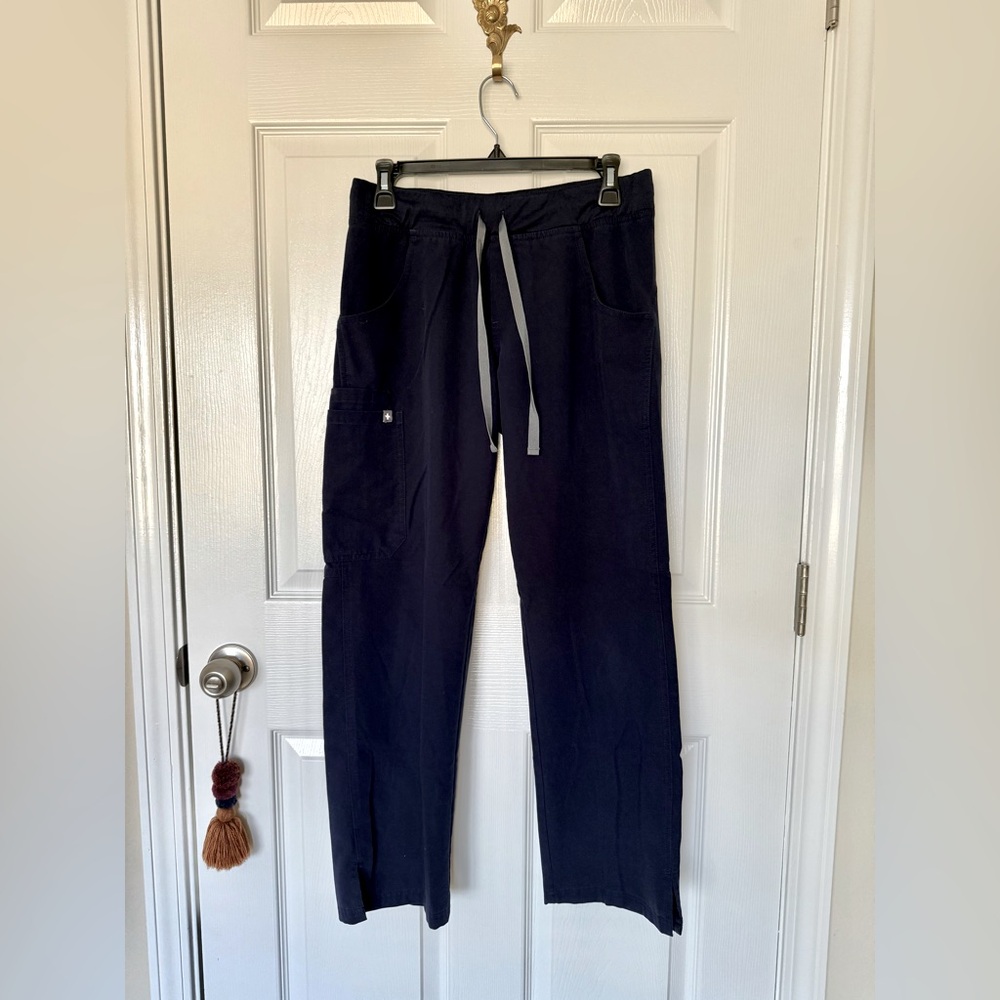 Figs | navy scrub pants